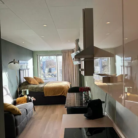 De Gouwe Stek Bed & Breakfast Landsmeer